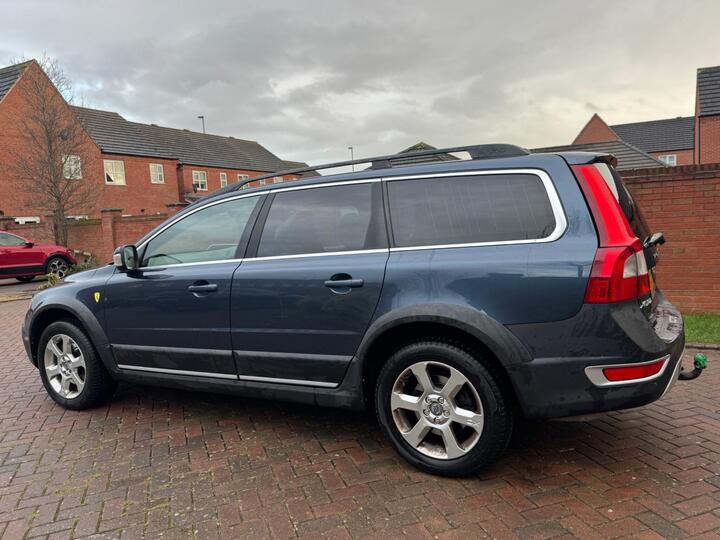 Volvo XC70 2.4 D5 SE Lux Geartronic AWD Euro 4 5dr