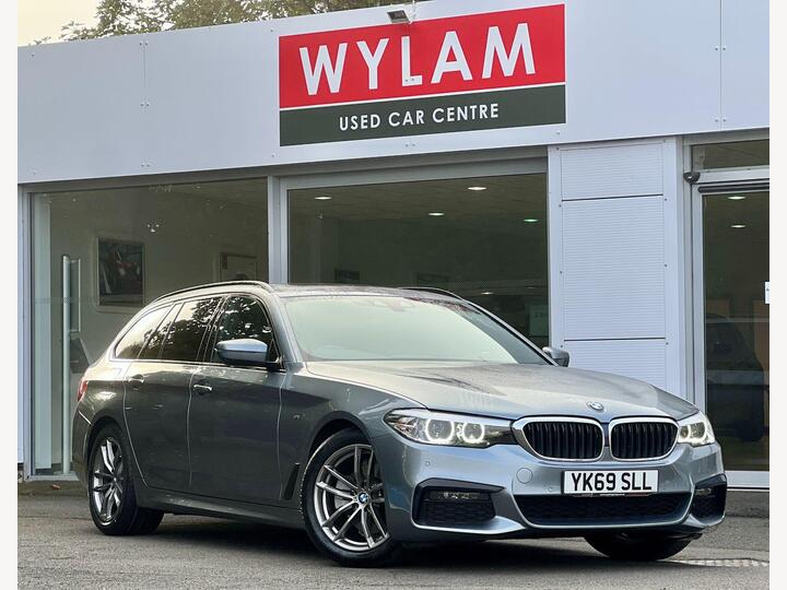 BMW 5 Series 2.0 520d M Sport Touring Auto XDrive Euro 6 (s/s) 5dr BMW 5 Series 2.0 520d M Sport Touring Auto XDrive Euro 6 (s/s) 5dr