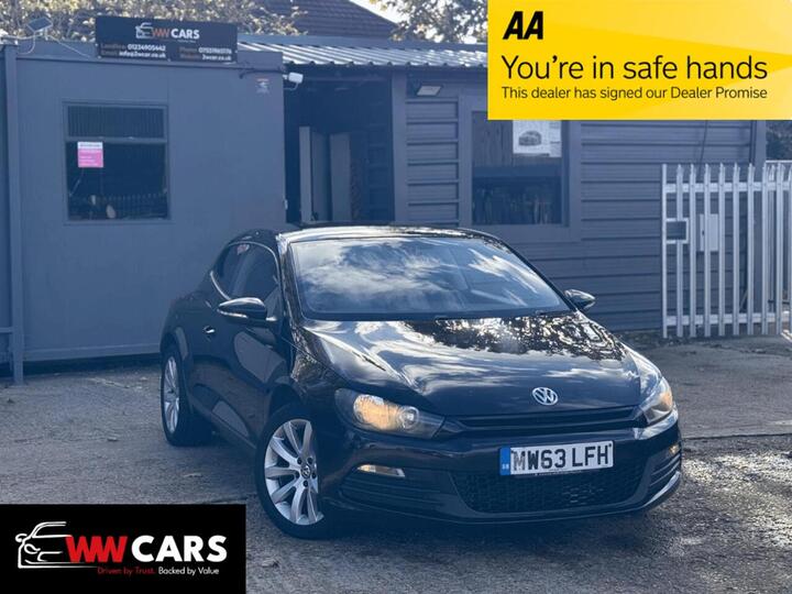 Volkswagen Scirocco 2.0 TDI BlueMotion Tech Euro 5 (s/s) 3dr (Nav)