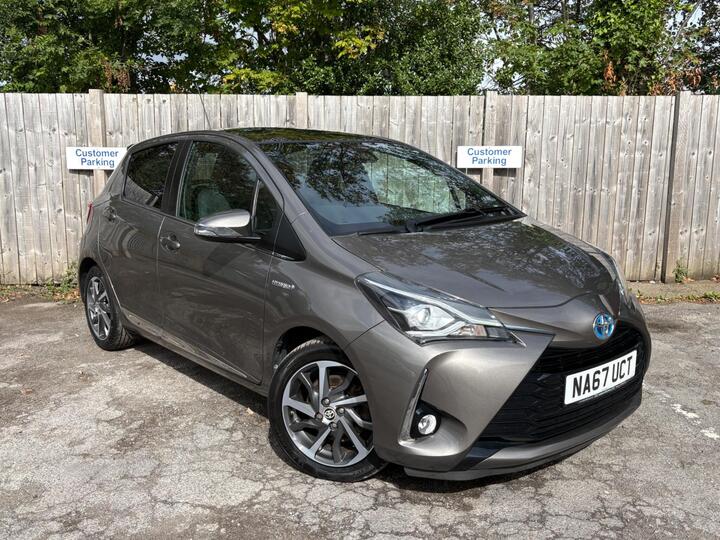 Toyota Yaris 1.5 VVT-h Excel E-CVT Euro 6 (s/s) 5dr (15in Alloy)