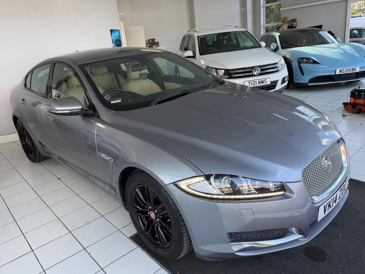 Jaguar XF 2.2d Luxury Auto Euro 5 (s/s) 4dr