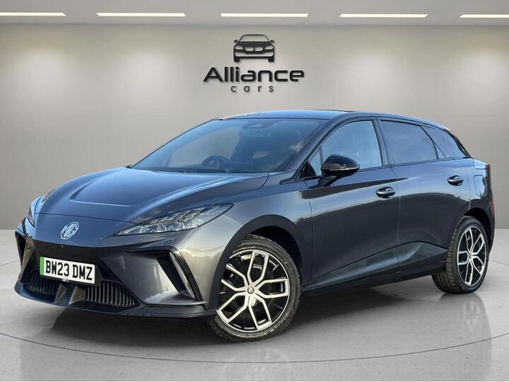 MG MG4 64kWh Trophy Long Range Auto 5dr
