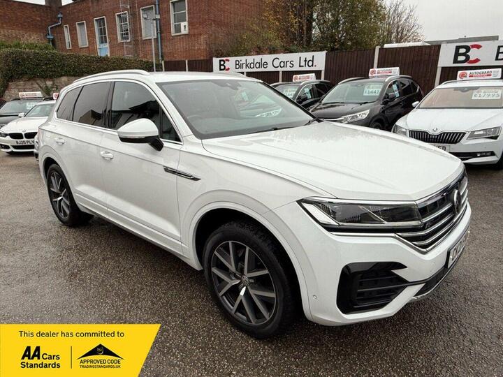 Volkswagen TOUAREG 3.0 TDI V6 R-Line Tech Tiptronic 4Motion Euro 6 (s/s) 5dr