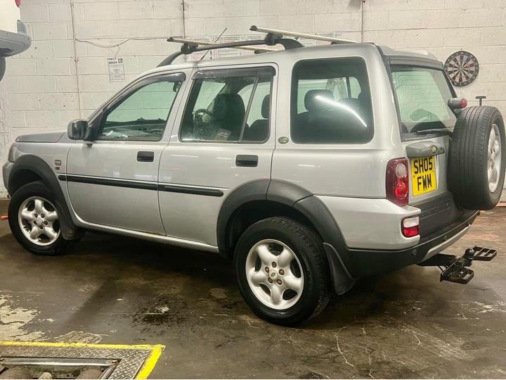 Land Rover Freelander 2.0 TD4 SE 5dr