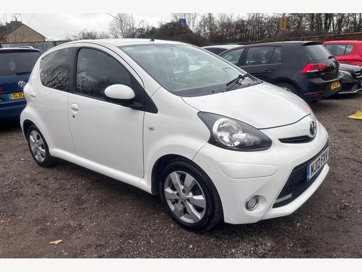 Toyota AYGO 1.0 VVT-i Fire Euro 5 5dr