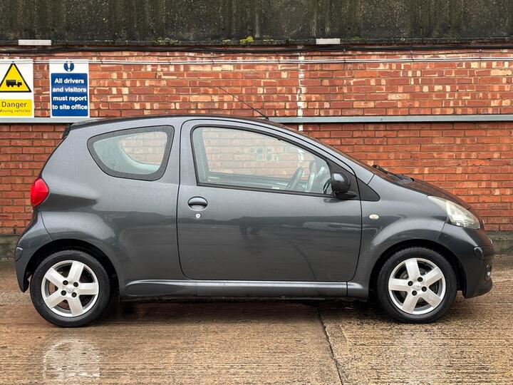 Toyota AYGO 1.0 VVT-i Sport Euro 4 3dr