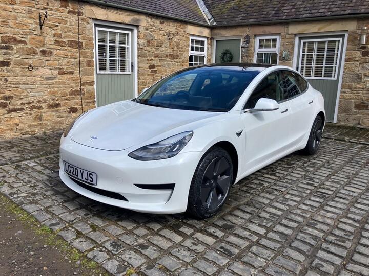 Tesla Model 3 Standard Range Plus Auto RWD 4dr