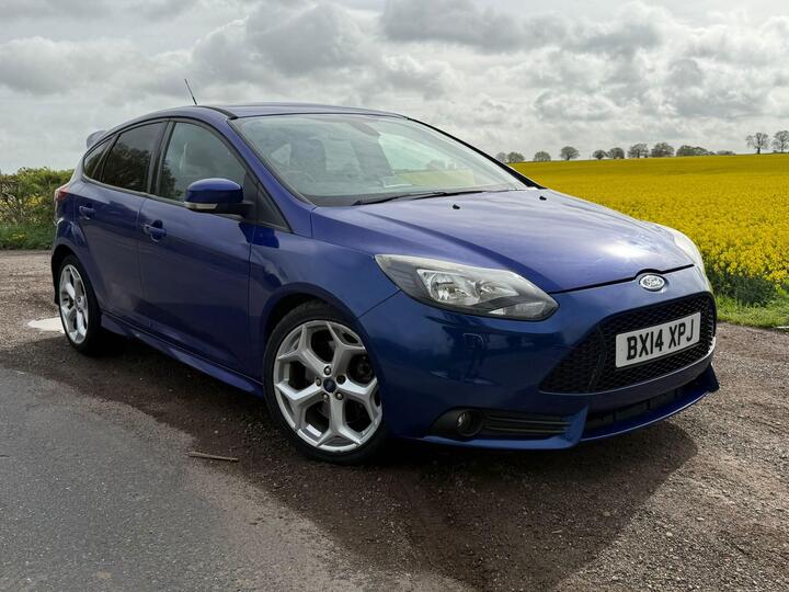Ford Focus 2.0T EcoBoost ST-2 Euro 5 (s/s) 5dr