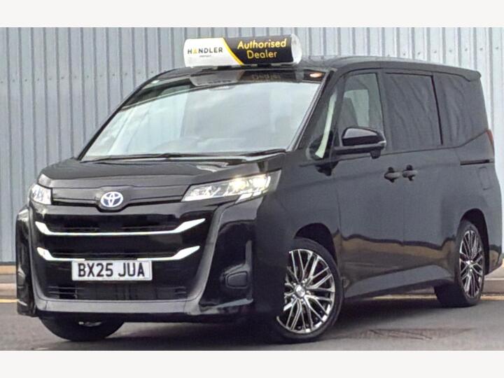 Toyota Noah 1.8 HYBRID PETROL 8 SEATER 5dr