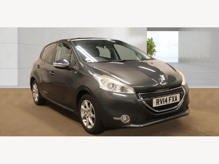 Peugeot 208 1.2 VTi Style Euro 5 5dr