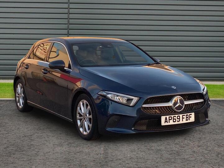 Mercedes-Benz A Class 2.0 A200d Sport (Executive) 8G-DCT Euro 6 (s/s) 5dr Mercedes-Benz A Class 2.0 A200d Sport (Executive) 8G-DCT Euro 6 (s/s) 5dr