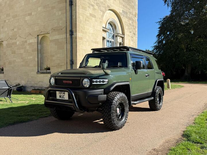 Toyota FJ Cruiser Over £25K Of Upgrades. VAT Qualifing.