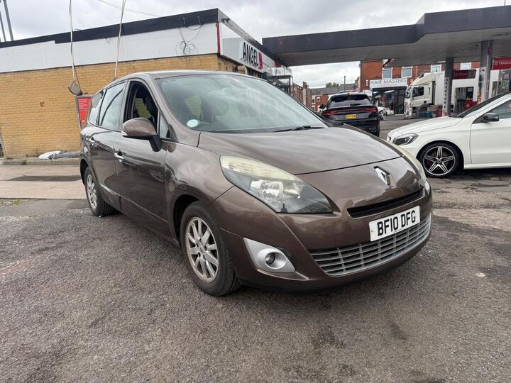 Renault Grand Scenic 1.9 DCi Privilege Euro 4 5dr Renault Grand Scenic 1.9 DCi Privilege Euro 4 5dr