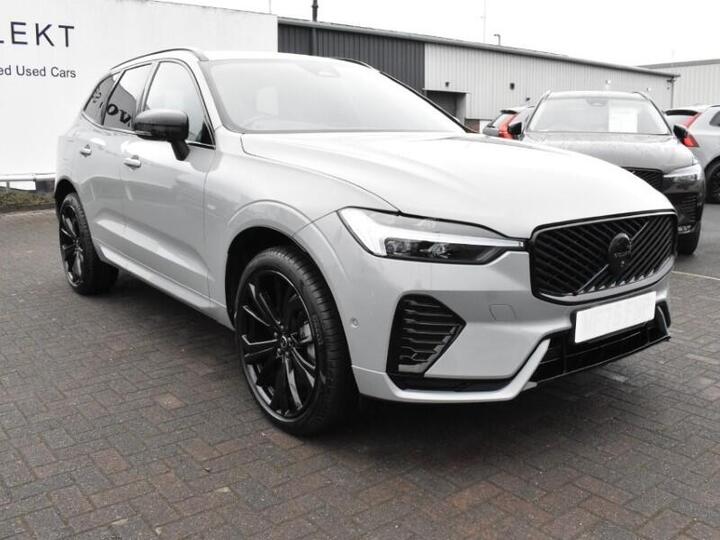 Volvo XC60 2.0 B5 MHEV Plus Black Edition Auto AWD Euro 6 (s/s) 5dr