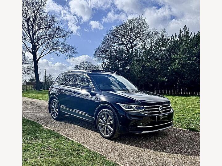 Volkswagen TIGUAN 1.5 TSI Elegance DSG Euro 6 (s/s) 5dr Volkswagen TIGUAN 1.5 TSI Elegance DSG Euro 6 (s/s) 5dr