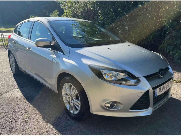 Ford FOCUS 1.6 Titanium Navigator Powershift Euro 5 5dr