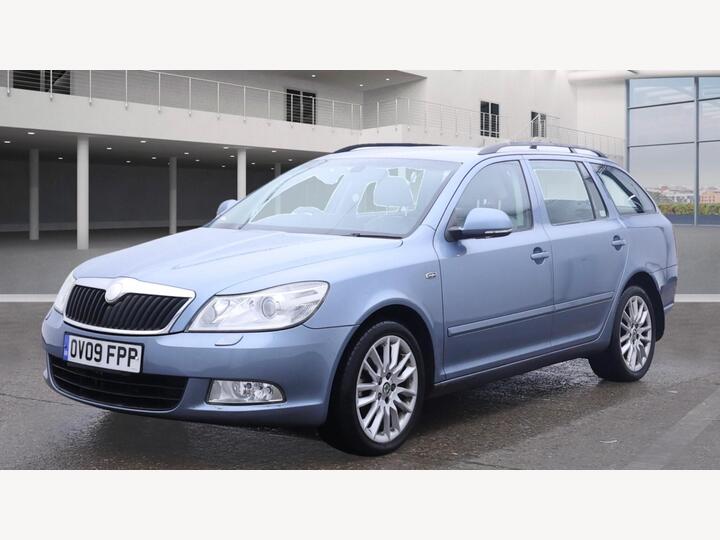 Skoda Octavia 2.0 TDI Laurin & Klement DSG Euro 4 5dr Skoda Octavia 2.0 TDI Laurin & Klement DSG Euro 4 5dr