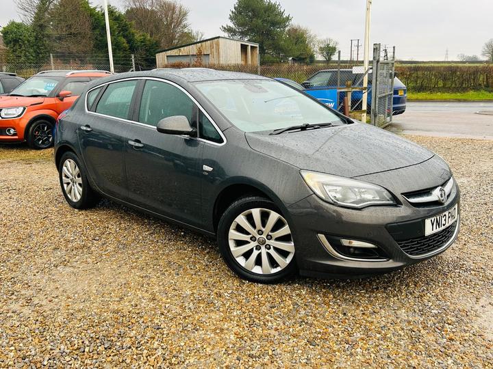 Vauxhall Astra 2.0 CDTi EcoFLEX Elite Euro 5 (s/s) 5dr