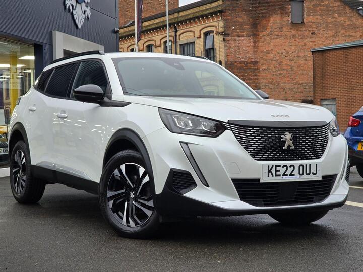 Peugeot 2008 1.2 PureTech Allure Premium Euro 6 (s/s) 5dr Peugeot 2008 1.2 PureTech Allure Premium Euro 6 (s/s) 5dr