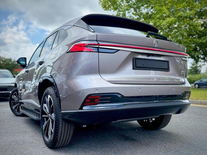 MG MG HS 1.5 T-GDI 24.7kWh Trophy Auto Euro 6 (s/s) 5dr