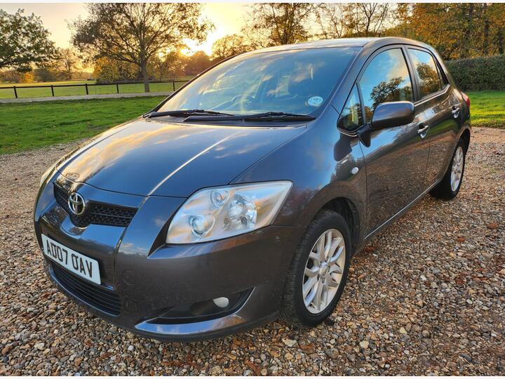 Toyota Auris 1.6 VVT-i T3 5dr Toyota Auris 1.6 VVT-i T3 5dr