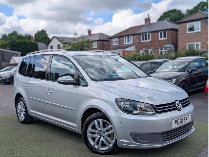 Volkswagen Touran 2.0 TDI SE DSG Euro 5 5dr Volkswagen Touran 2.0 TDI SE DSG Euro 5 5dr