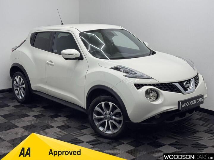 Nissan JUKE 1.6 Tekna XTRON Euro 6 5dr Nissan JUKE 1.6 Tekna XTRON Euro 6 5dr