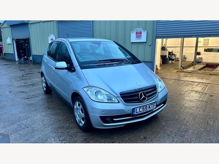 Mercedes-Benz A Class 1.5 A160 BlueEfficiency Classic SE 5dr