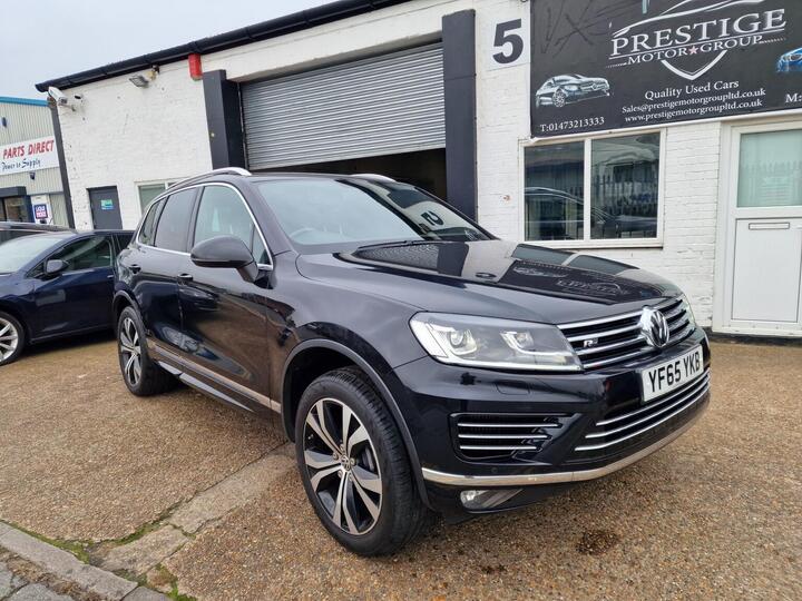 Volkswagen TOUAREG 3.0 TDI V6 BlueMotion Tech R-Line Tiptronic 4WD Euro 6 (s/s) 5dr