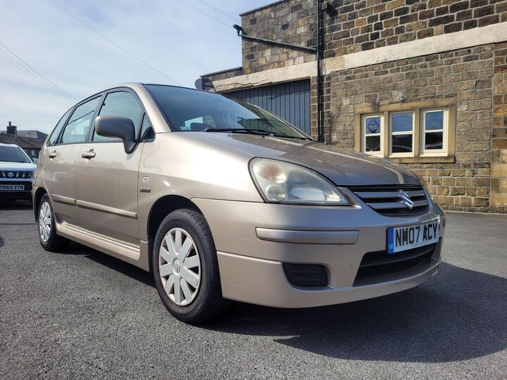 Suzuki Liana 1.6 GL 5dr