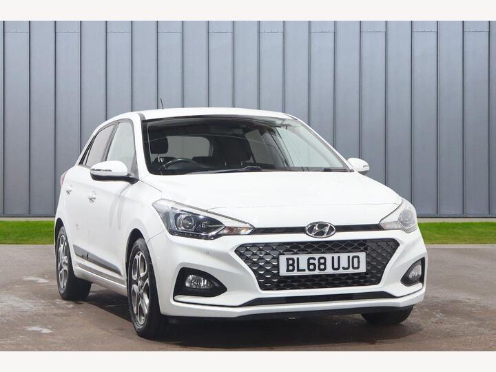 Hyundai I20 1.2 Premium Nav Euro 6 (s/s) 5dr Hyundai I20 1.2 Premium Nav Euro 6 (s/s) 5dr