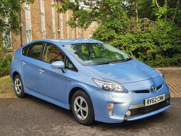 Toyota Prius 1.8 VVT-h CVT Euro 5 (s/s) 5dr
