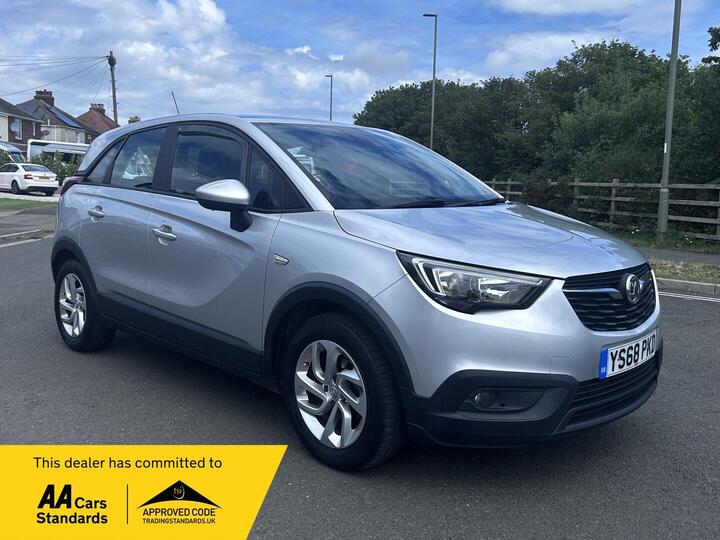 Vauxhall CROSSLAND X 1.2 SE Euro 6 5dr Vauxhall CROSSLAND X 1.2 SE Euro 6 5dr