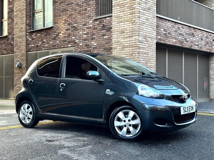Toyota AYGO 1.0 VVT-i Go Euro 5 5dr