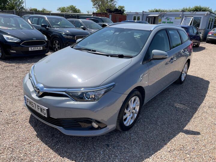 Toyota Auris 1.8 VVT-h Icon Tech Touring Sports CVT Euro 6 (s/s) 5dr