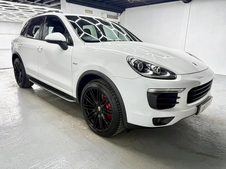 Porsche Cayenne 3.0 TD V6 TiptronicS 4WD Euro 6 (s/s) 5dr
