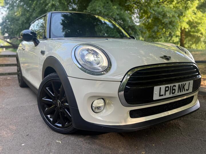 MINI Hatch 1.5 Cooper Auto Euro 6 (s/s) 3dr