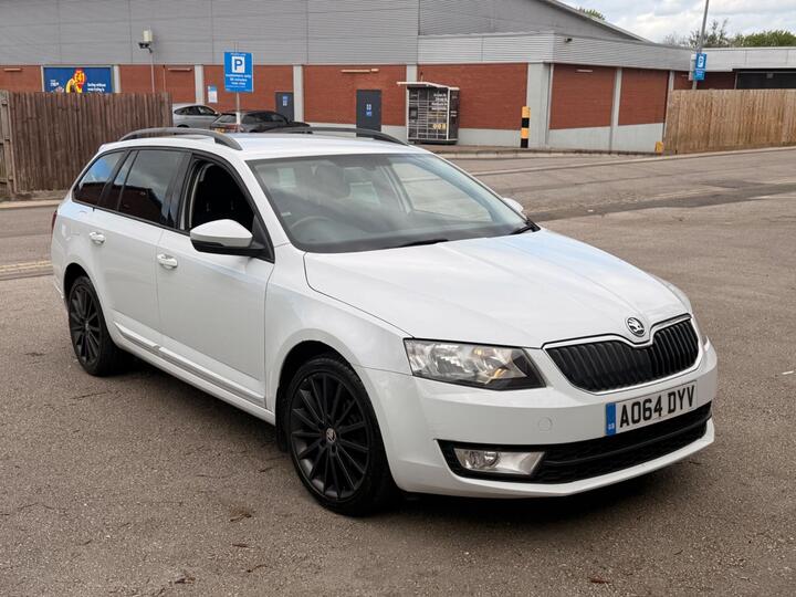Skoda Octavia 1.6 TDI Black Edition DSG Euro 5 (s/s) 5dr