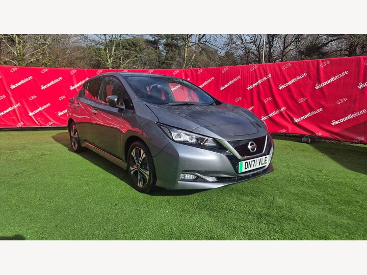 Nissan Leaf 40kWh Tekna Auto 5dr Nissan Leaf 40kWh Tekna Auto 5dr