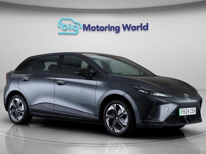 MG MG4 64kWh SE Long Range Auto 5dr
