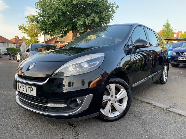 Renault Grand Scenic 1.5 DCi Dynamique TomTom Euro 5 (s/s) 5dr Renault Grand Scenic 1.5 DCi Dynamique TomTom Euro 5 (s/s) 5dr