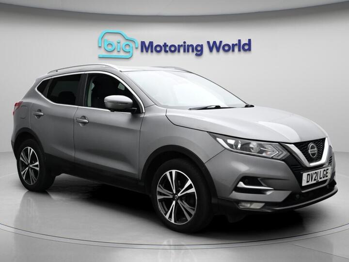 Nissan Qashqai 1.3 DIG-T N-Connecta Euro 6 (s/s) 5dr