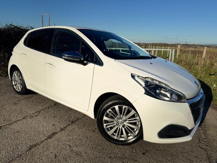 Peugeot 208 1.2 PureTech Allure Euro 6 5dr