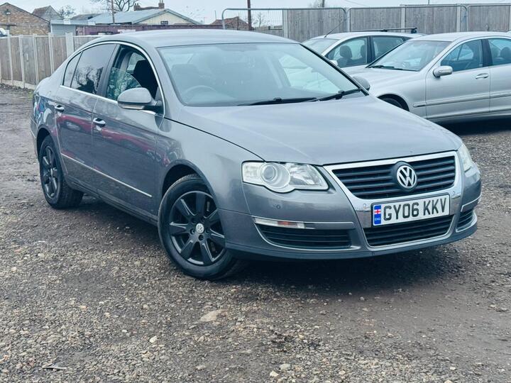 Volkswagen Passat 2.0 TDI SE DSG Euro 4 4dr