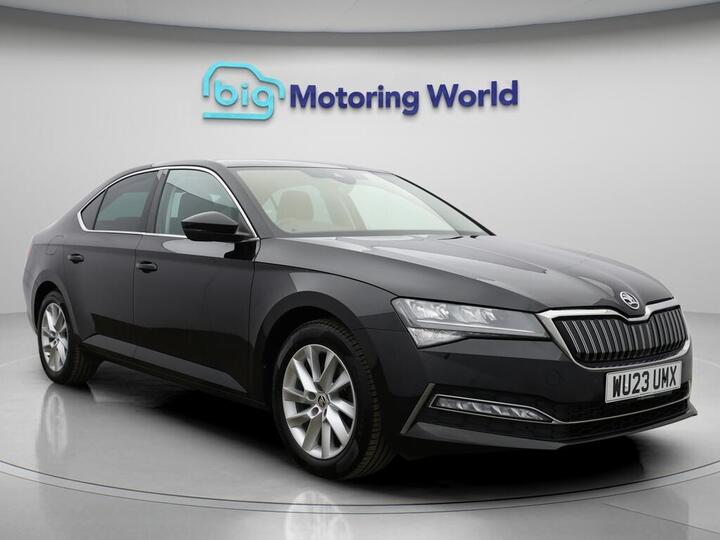 Skoda Superb 1.4 TSI IV 13kWh SE Technology DSG Euro 6 (s/s) 5dr Skoda Superb 1.4 TSI IV 13kWh SE Technology DSG Euro 6 (s/s) 5dr