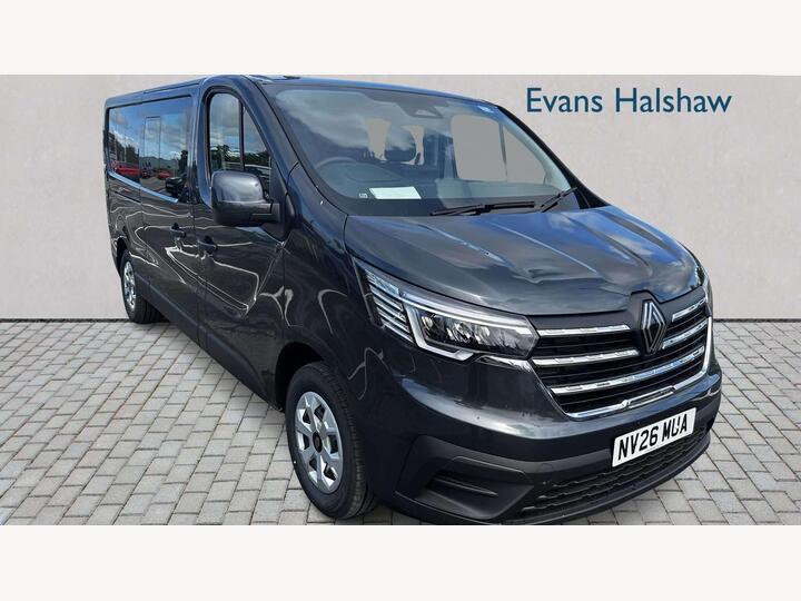 Renault New Trafic Vans LL30 Blue DCi 130 Advance Panel Van MY26