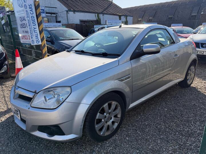 Vauxhall Tigra 1.4i 16v Exclusiv Easytronic 2dr (a/c) Vauxhall Tigra 1.4i 16v Exclusiv Easytronic 2dr (a/c)