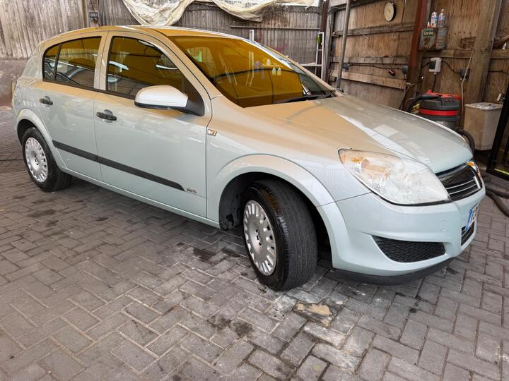 Vauxhall Astra 1.8i 16v Life 5dr