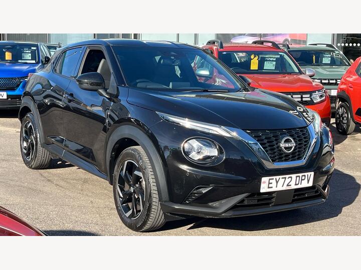 Nissan Juke 1.0 DIG-T N-Connecta Euro 6 (s/s) 5dr Nissan Juke 1.0 DIG-T N-Connecta Euro 6 (s/s) 5dr