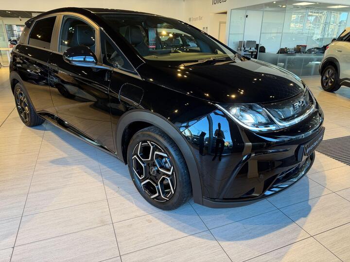 BYD Dolphin 60.48kWh Design Auto 5dr
